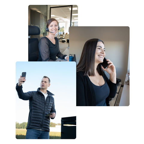 Drei Personen während eines Videoanrufs mit einem Smartphone und Headsets.