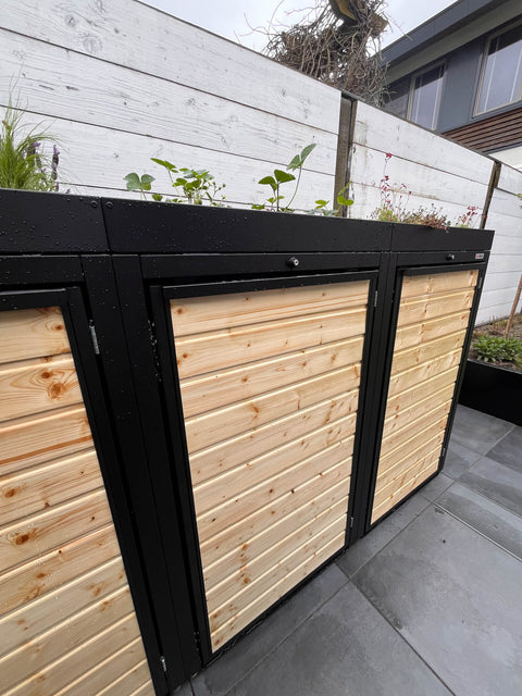 Box per bidoni della spazzatura nero Holzmichl 3 contenitori con frontale in legno e tetto verde (240 litri)